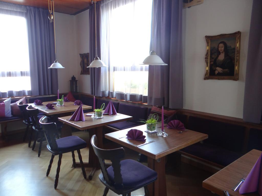 Hotel-Restaurant Zum Goldenen Hahnen Markgröningen Kültér fotó
